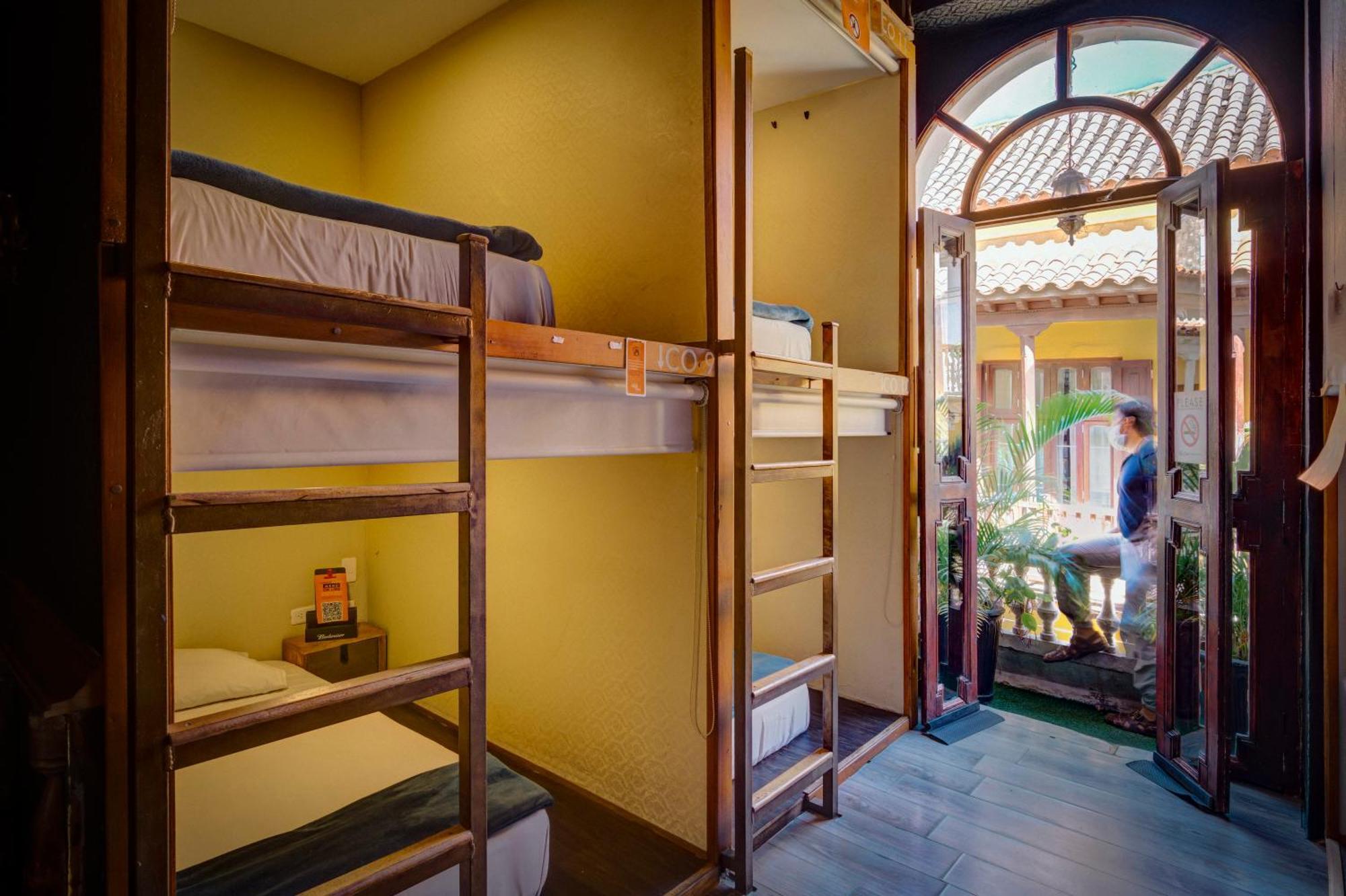The Clock Hostel & Suites Cartagena ภายนอก รูปภาพ