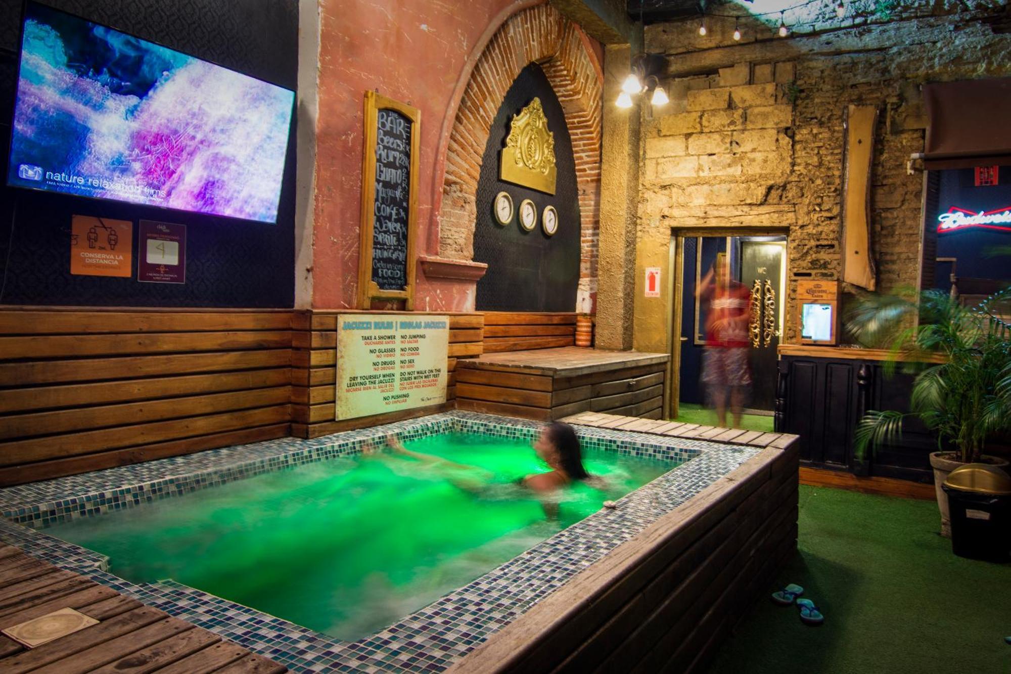 The Clock Hostel & Suites Cartagena ภายนอก รูปภาพ