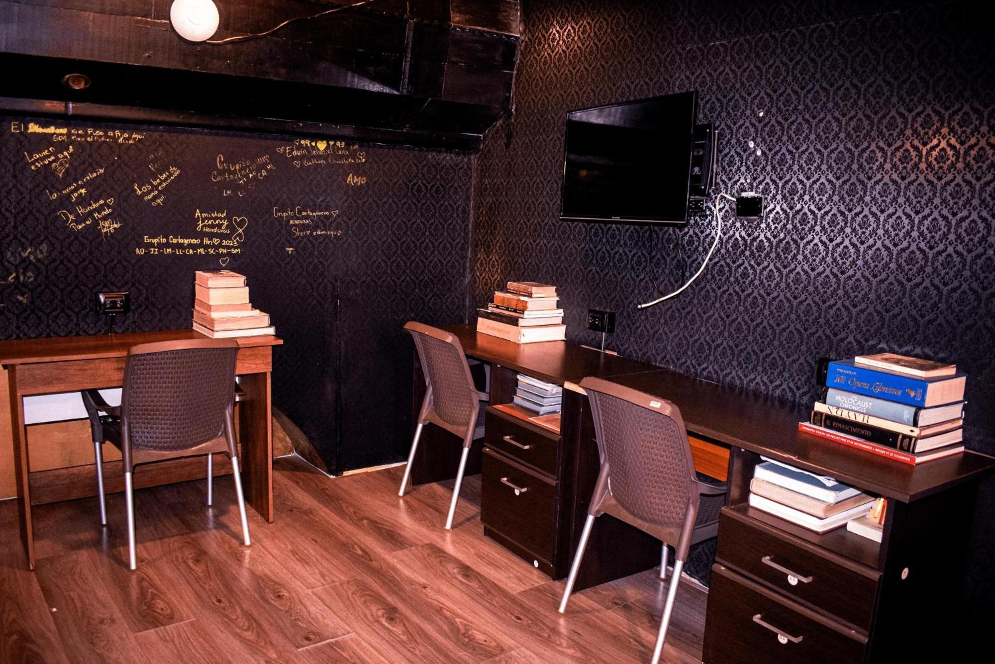 The Clock Hostel & Suites Cartagena ภายนอก รูปภาพ